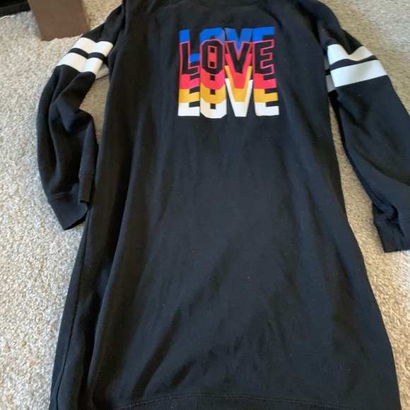 Kids old Navy Dress - Picture 2 of 2